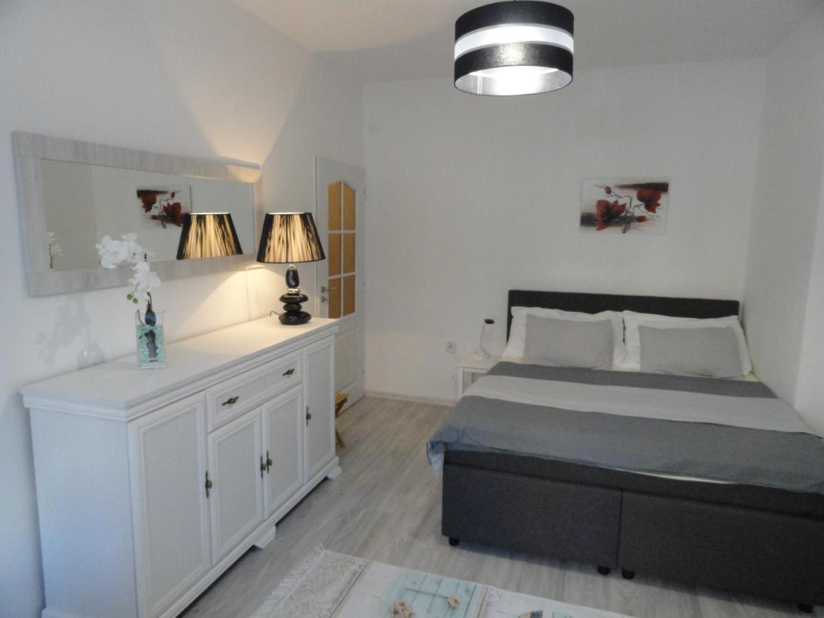 Apartman Sluka Jilemnice Buitenkant foto