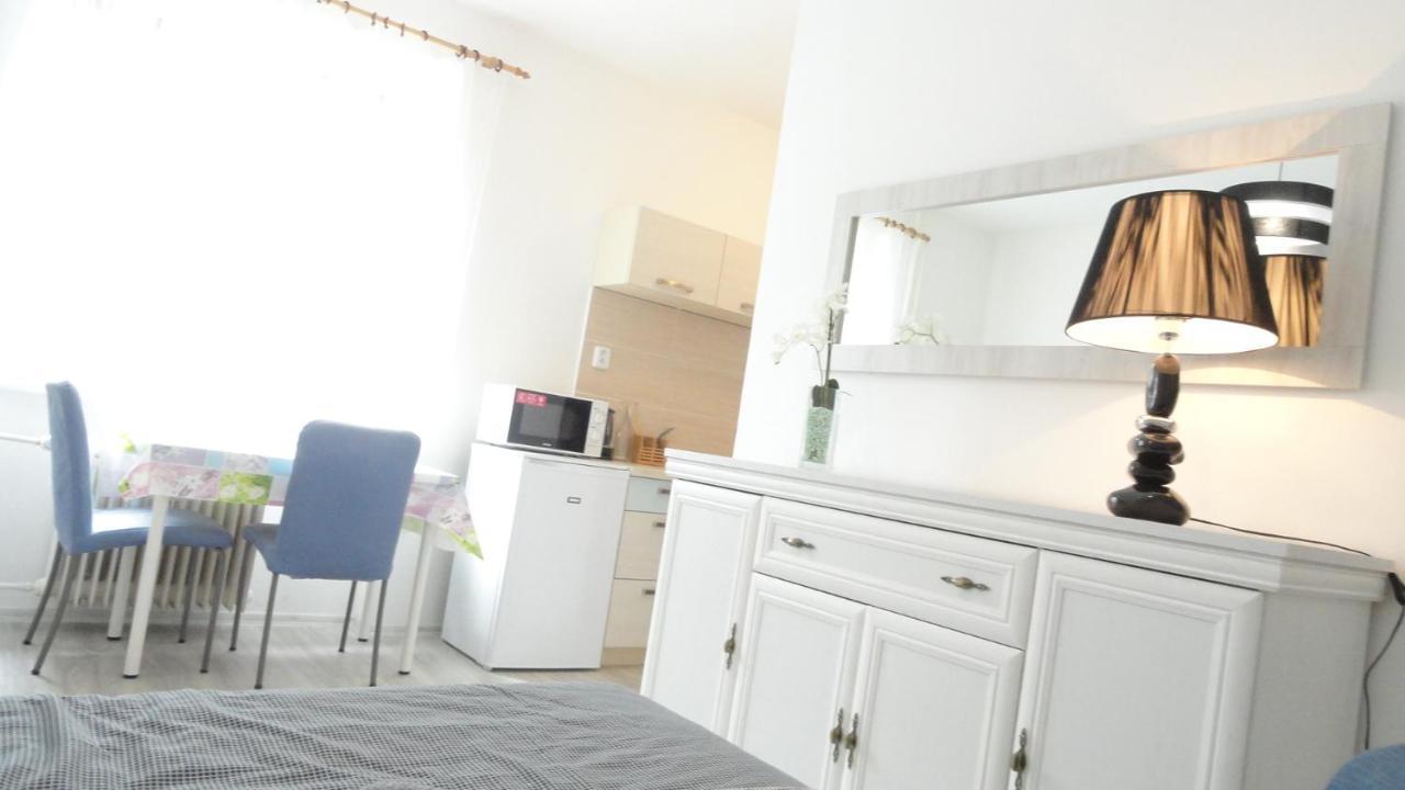 Apartman Sluka Jilemnice Buitenkant foto